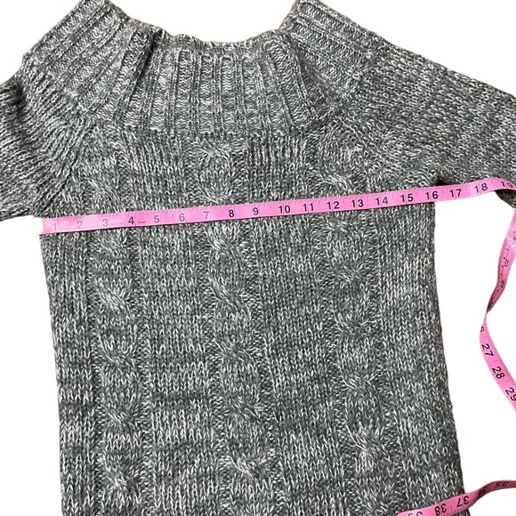 Wet Seal Off-the-Shoulder Sweater Tunic size XS - Picture 11 of 14
